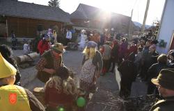 Pulling the plank in Podhom. Photo: M. Špiček, 2024