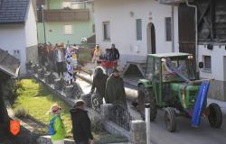 Pulling the plank in Podhom. Photo: M. Špiček, 20244