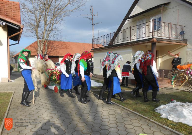 KD Alojz Štrafela Markovci - skupina Orači. Foto: M. Mlinarič, 2015