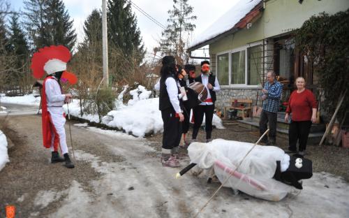 Shrovetide custom in Ponikve