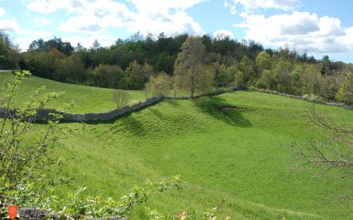 Dry stone wall. 