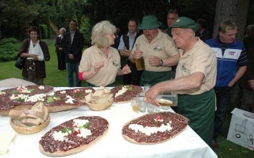 The preparation of Upper Savinja želodec. 