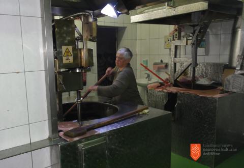 Production of pumpkin oil. Photo: M. Godina Golija, 2019