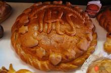 Baking poprtniki. Photo: M. Starič, 2007