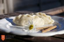 Making Bovec <i>krafi</i>. Photo: M. Belingar, 2012 