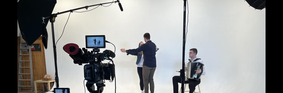 Snemanje sotiša in šamarjanke. Foto: A. Pukl, 2024