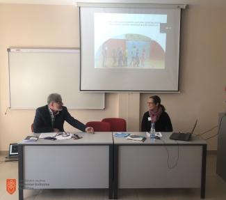 Adela Pukl med predstavitvijo. Foto: D. Filipović, 2021 