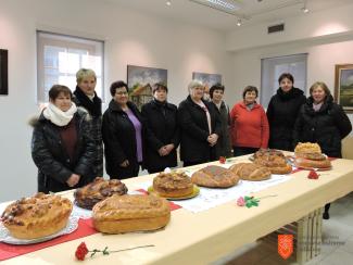 Skupina gospodinj iz Šentruperta. Foto: M. Starič, 2017. 