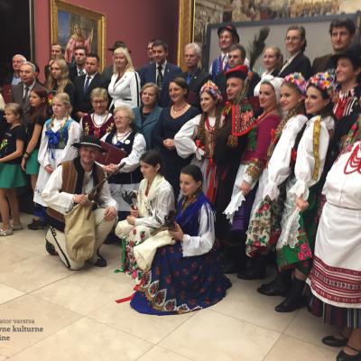 Skupinska fotografija udeležencev foruma. Foto: T. Roženbergar, 2016. 